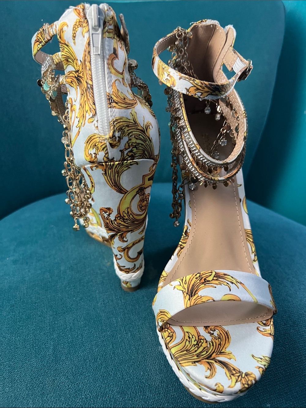 Women's White and Gold Embellished Gold Wedge Sandals Size 9.5 - Picture 6 of 7